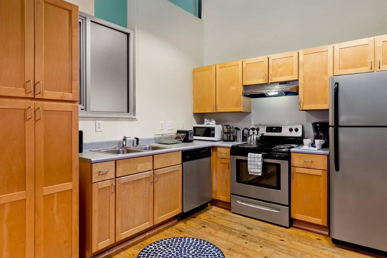 Trifecta Historic Brick 2Br Getaway Superhost Apartment Durham Ngoại thất bức ảnh